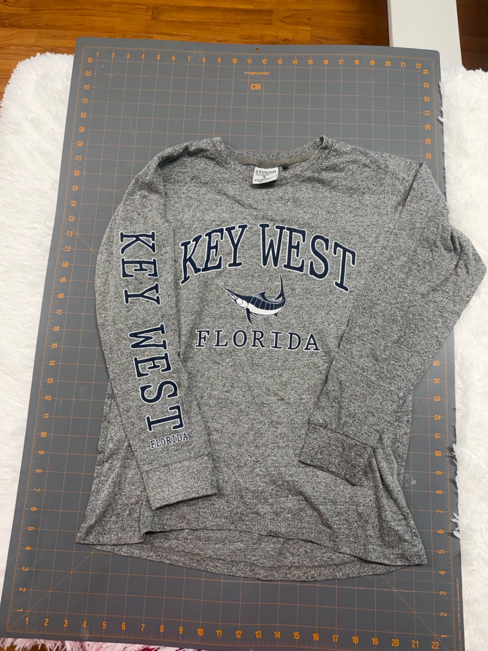 Vintage Gray Heather 'Key West Florida' Crewneck Sweater with Navy Graphic small